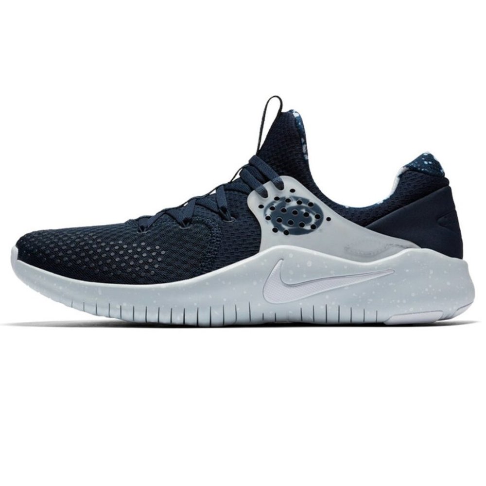 Nike Sneakers Penn State Theme